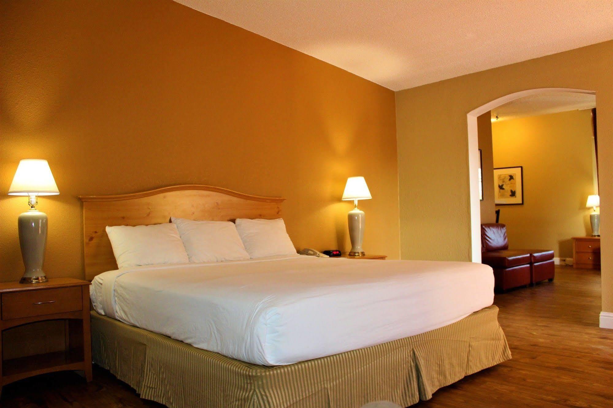The Midtowner Hotel, Surestay Collection By Best Western Сакраменто Экстерьер фото